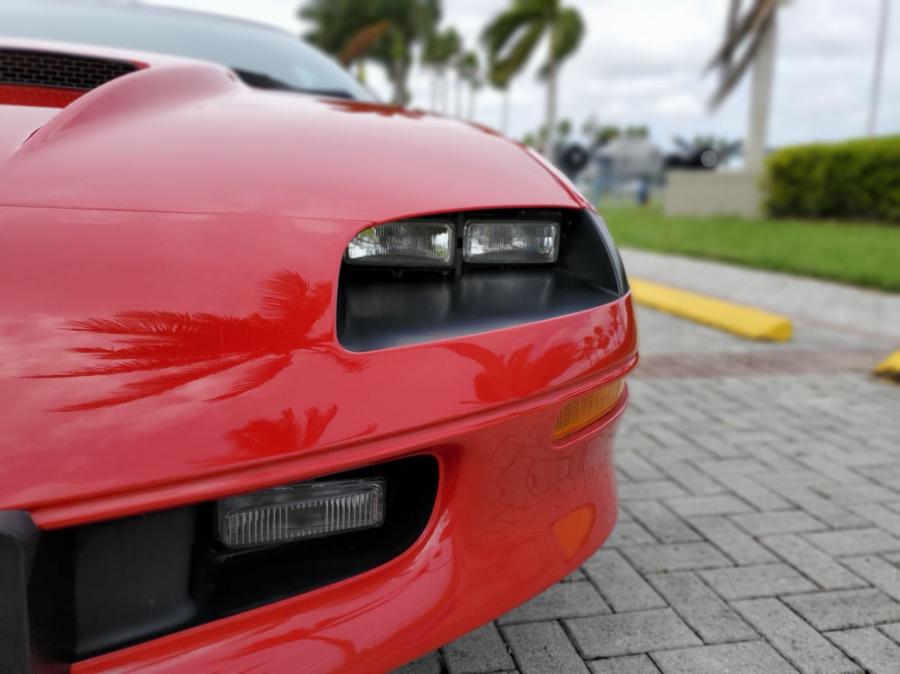 Детали экстерьера Chevrolet Camaro SS (1710) 1996 года  (фото 30 из 101)